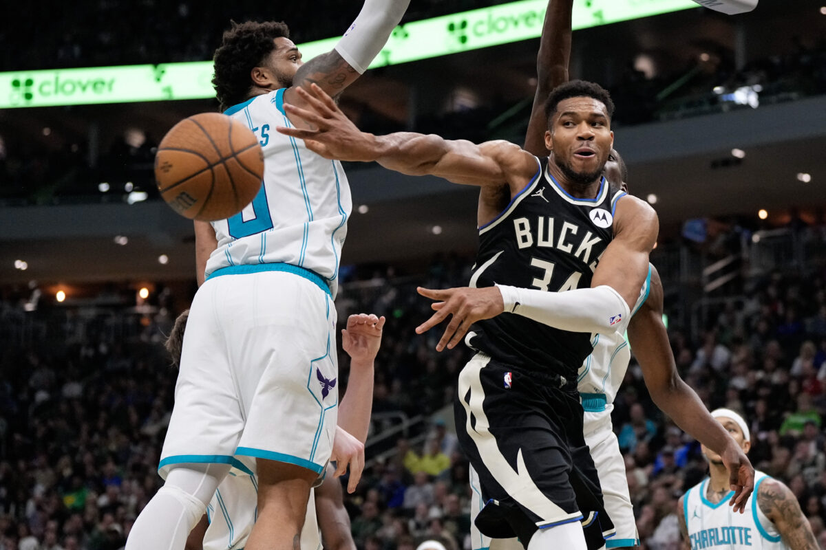 antetokoynmpo-3-1200x800