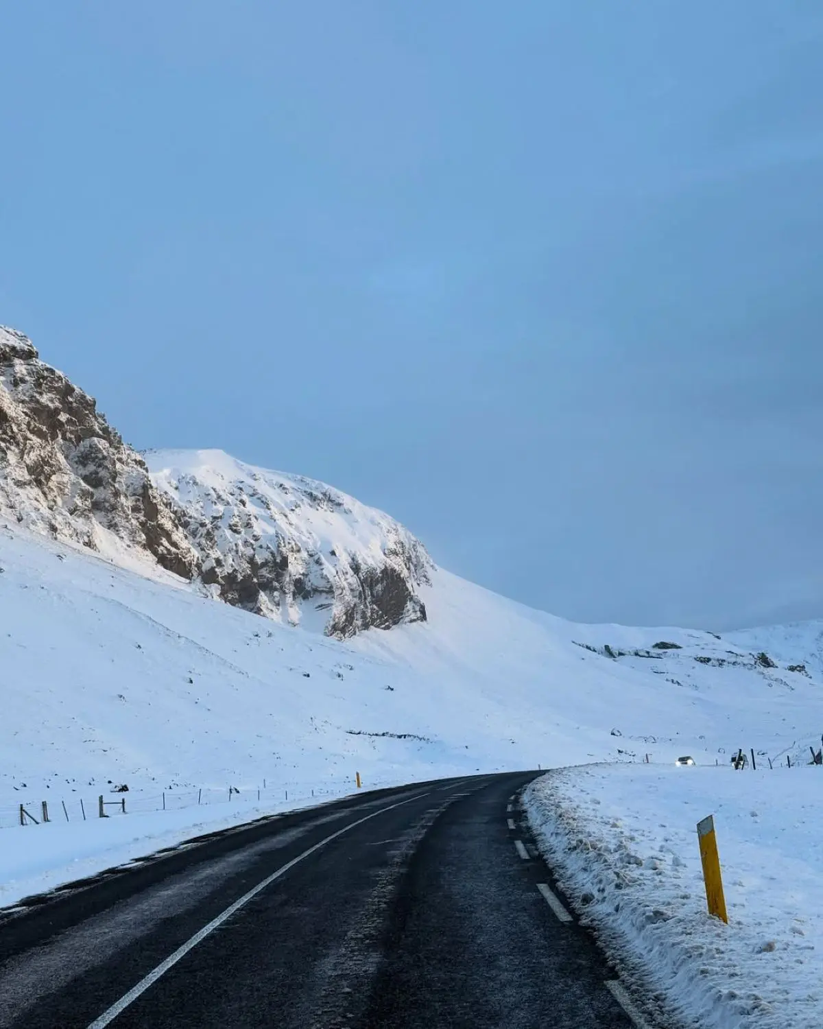 Κωνσταντίνος Βασάλος – Δανάη Βαρθολομάτου: Αξέχαστη περιπέτεια για το ζευγάρι στην Ισλανδία (Φωτογραφίες) 31 Ο Κωνσταντίνος Βασάλος και η Δανάη Βαρθολομάτου στην Ισλανδία