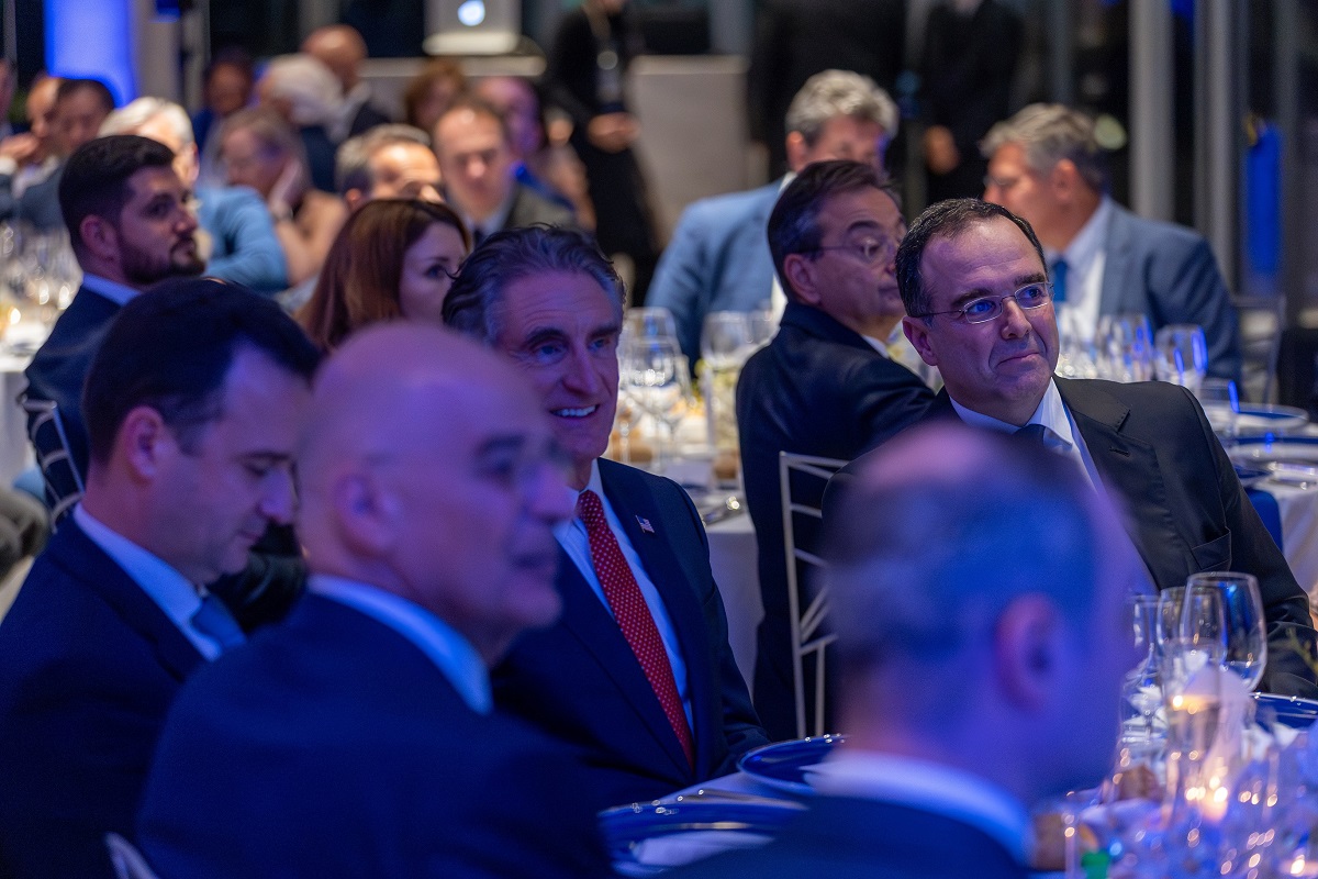 Γεύμα προς τιμήν των Αμερικανών Υπουργών, Doug Burgum και Chris Wright, από τον Πρόεδρο του Ομίλου Antenna, Θοδωρή Κυριακού