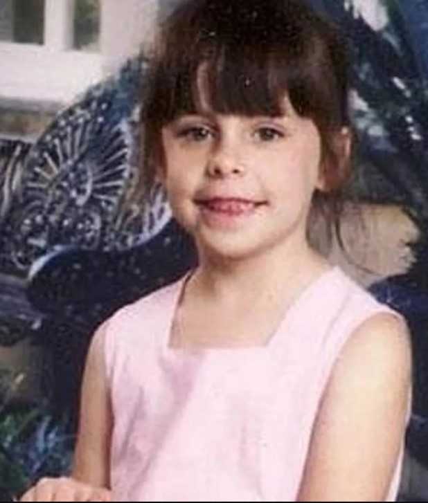 Μητέρα αρνείται ότι έπνιξε την 7χρονη κόρη της σε πισίνα – «Η μαμά την σκότωσε», είχε δηλώσει ο γιος της 4 Μητέρα αρνείται ότι έπνιξε την 7χρονη κόρη της σε πισίνα – «Η μαμά την σκότωσε», είχε δηλώσει ο γιος της