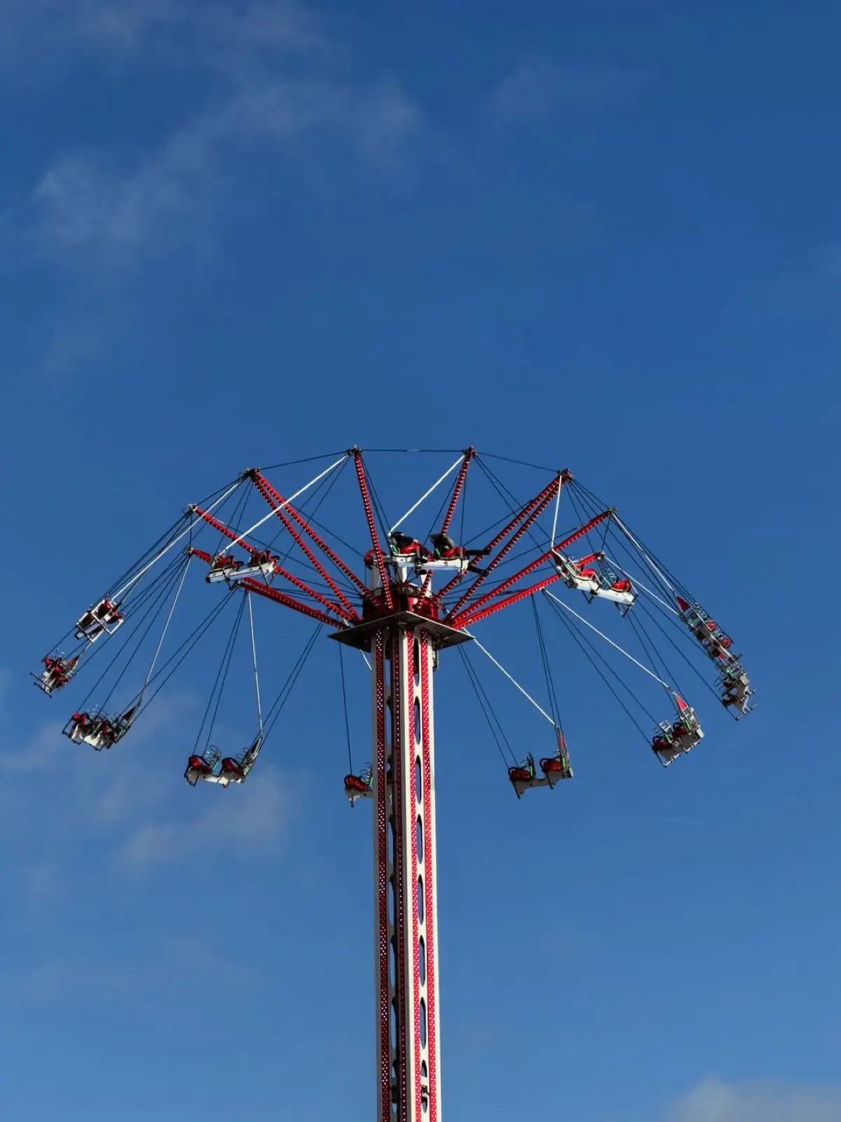 Η Δούκισσα Νομικού στο Λονδίνο μαζί με τα παιδιά της