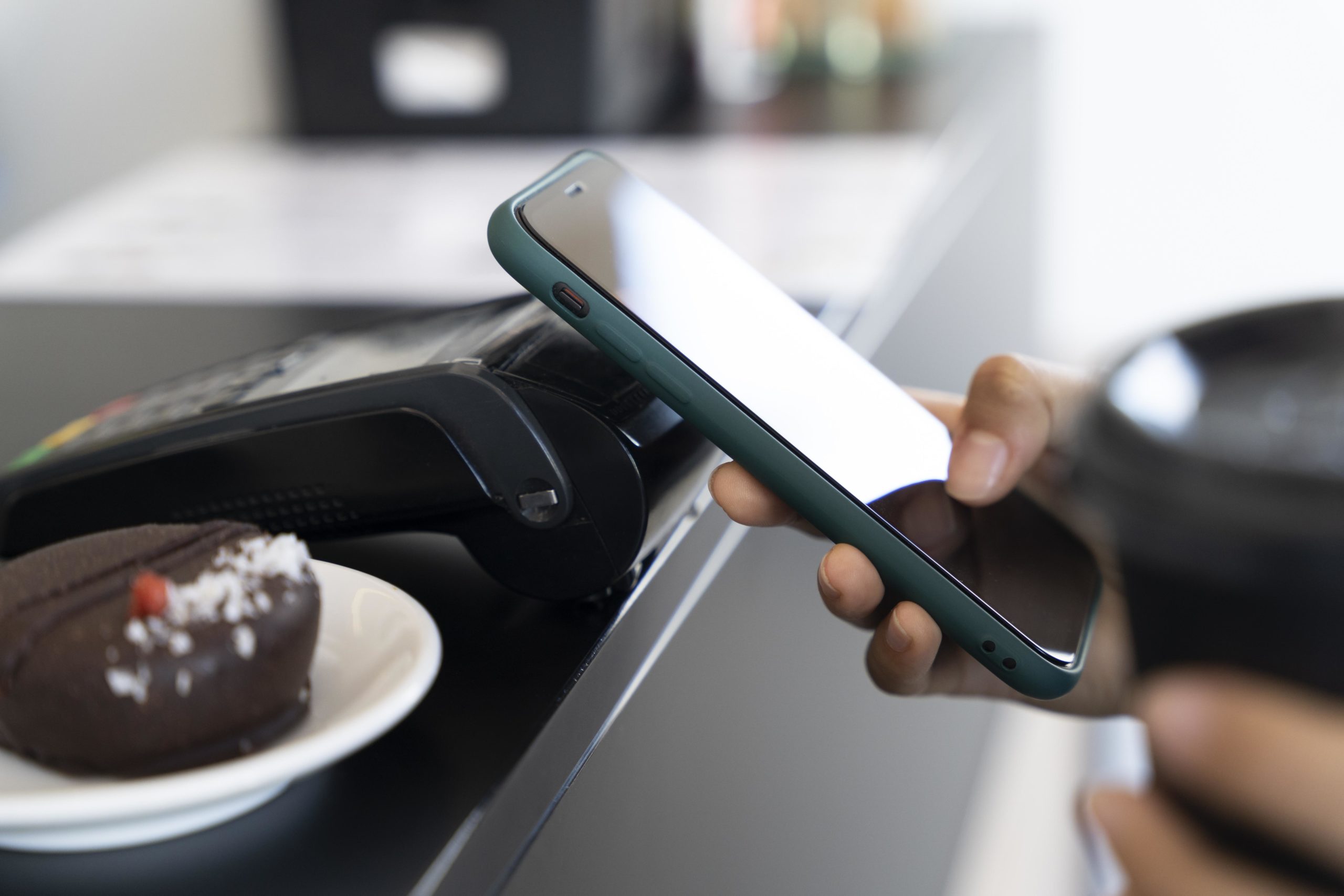 easy-wireless-yechnology-payment-scaled