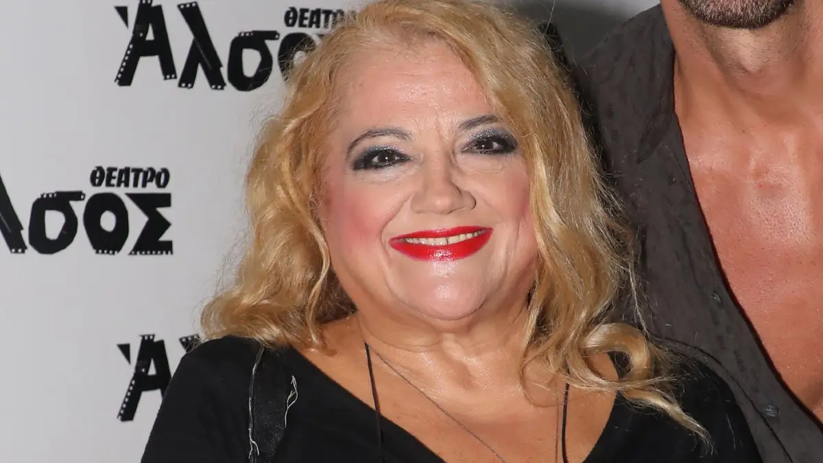 Σοφία Μουτίδου: Ποιοι διάσημοι της γύρισαν την πλάτη 5 Η Ελένη Καστάνη σε δημόσια έξοδό της