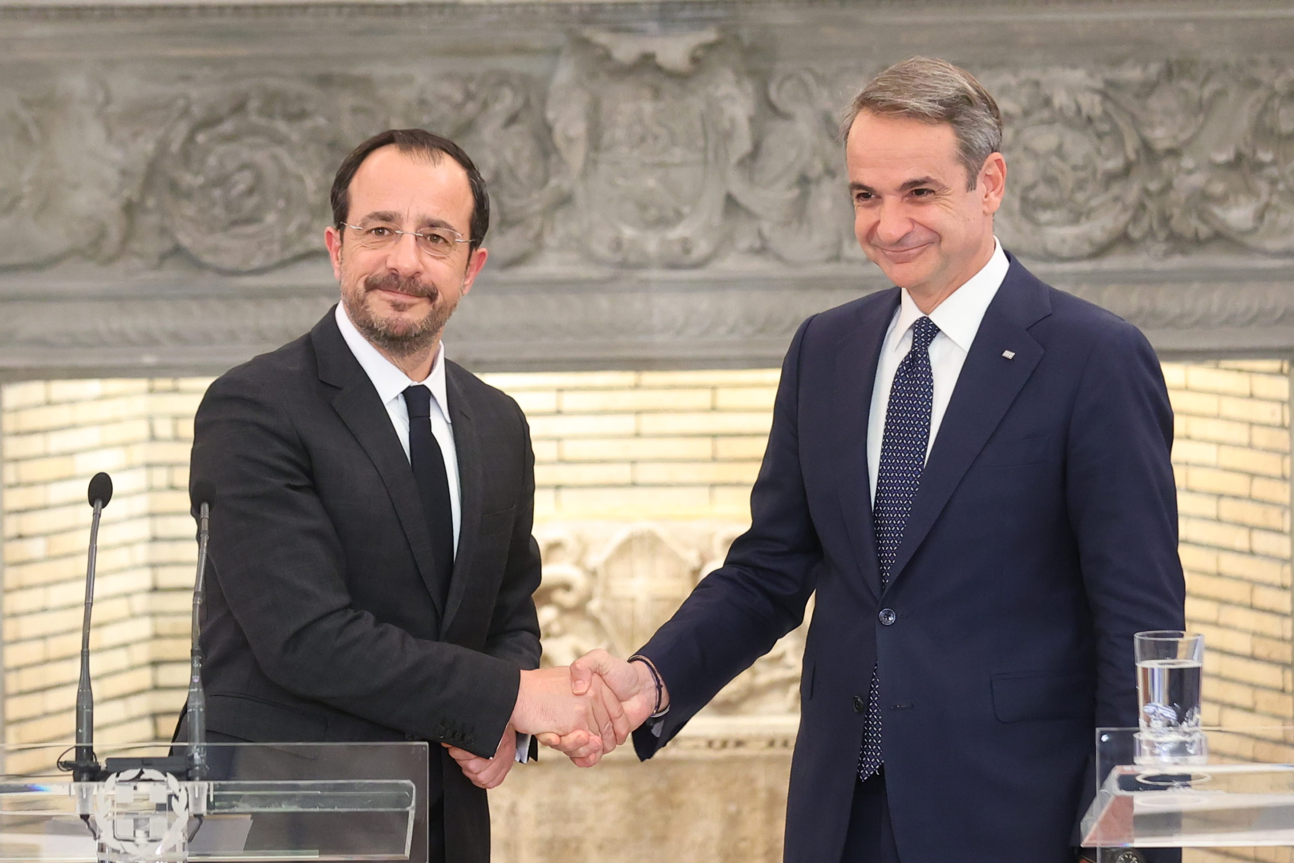 Ελλάδα – Κύπρος: Το κοινό ανακοινωθέν της 3ης Διακυβερνητικής Συνόδου – Συμφωνία για ενέργεια, άμυνα και οικολογία