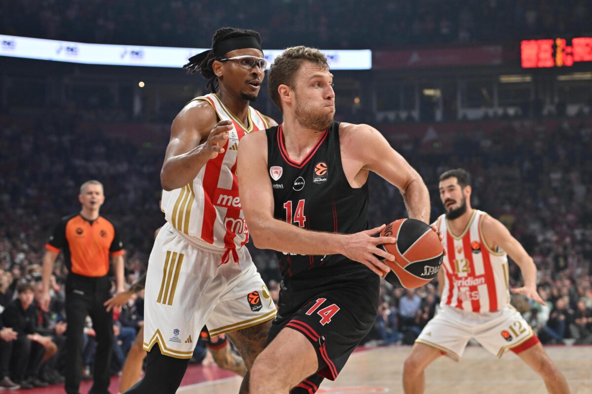 erithros-olympiacos-3-1200x800