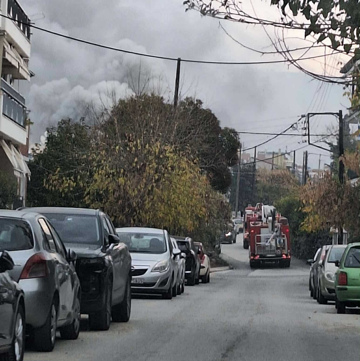 Θεσσαλονίκη: Πυρκαγιά σε διαμέρισμα στην Πυλαία – Δείτε φωτογραφίες 4 Καπνοί