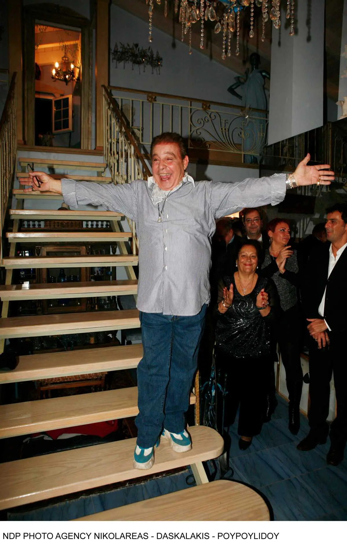 Γιάννης Γαλάτης: Διαθέτει την πολυκατοικία του στη Ραφήνα για 600.000 ευρώ (Φωτογραφία) 6 Γαλάτης