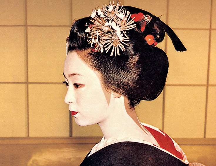Η αυθεντική γκέισα της Ιαπωνίας Μινέκο Ιβασάκι (φωτογραφία) 16 ggsiihshaaaasgs3