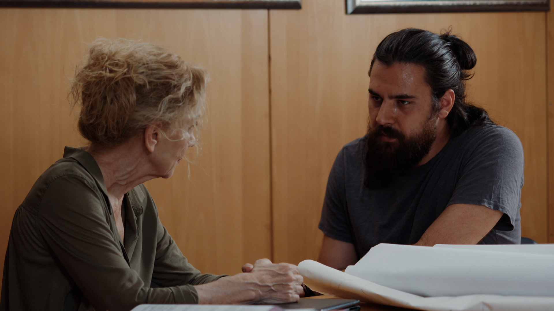 Η γη της ελιάς: Ο Δημοσθένης αγωνίζεται για την επιβίωσή του