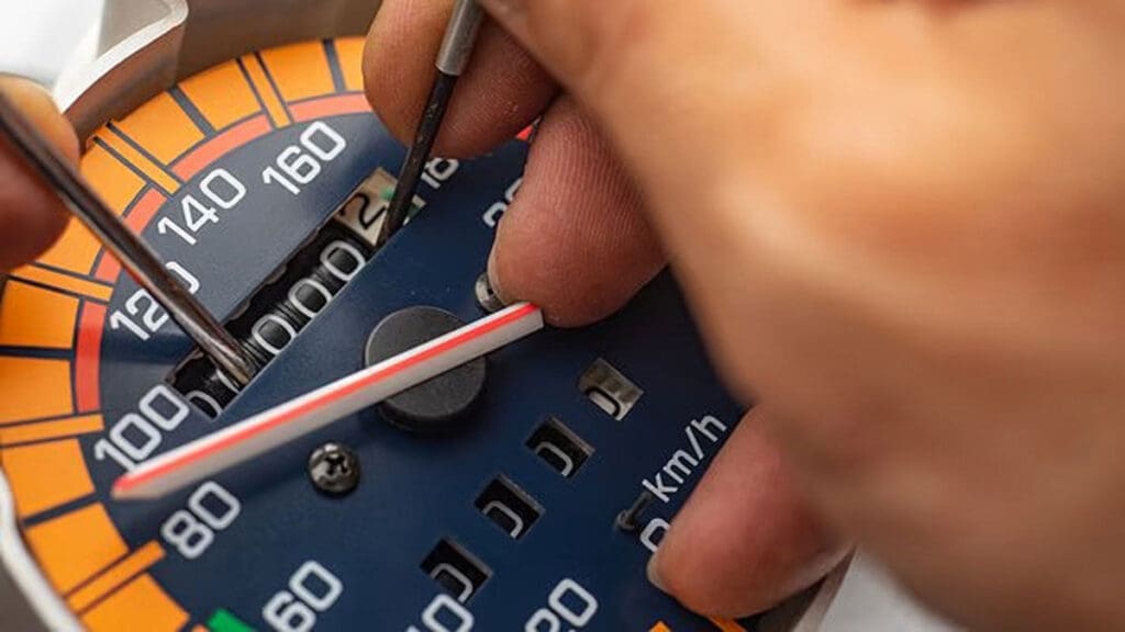 Απίστευτα γυρισμένα κοντέρ: Οι 15 πιο σοκαριστικές περιπτώσεις απάτης 5 Γυρισμένα κοντέρ