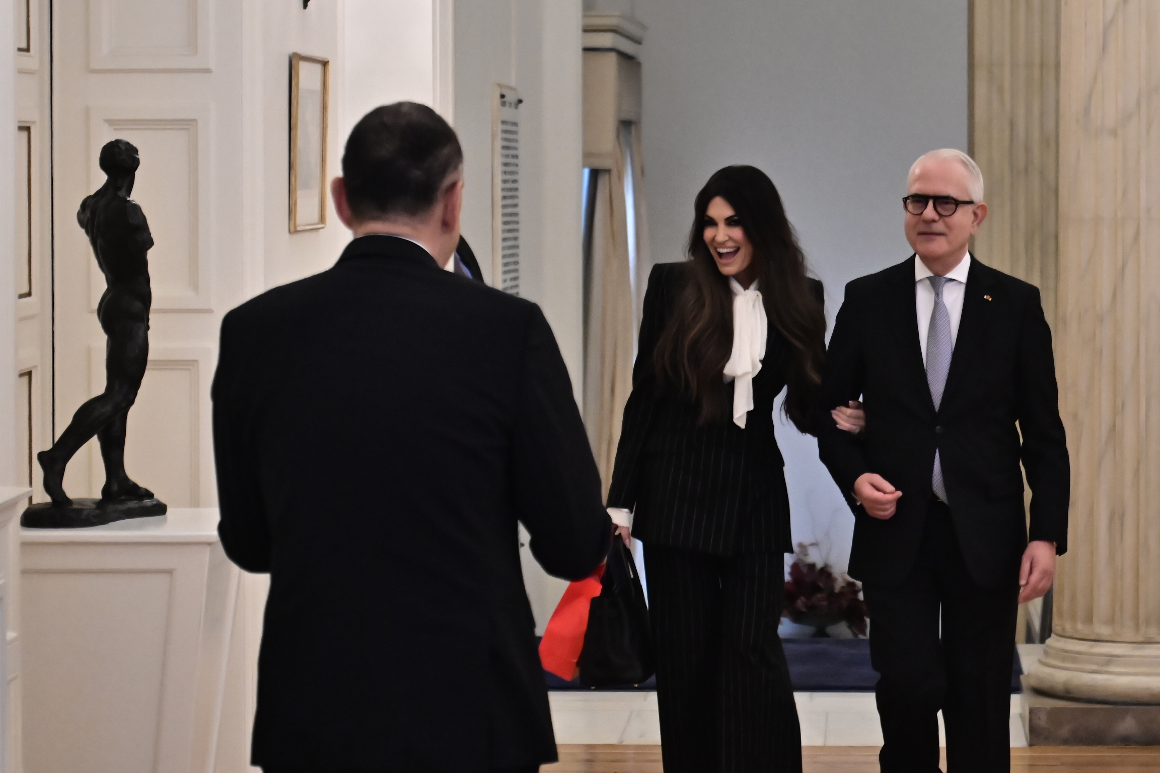 Η νέα πρέσβης των Ηνωμένων Πολιτειών στην Ελλάδα, Κίμπερλι Γκίλφοιλ, συναντά τον υπουργό Εξωτερικών, Γιώργο Γεραπετρίτη