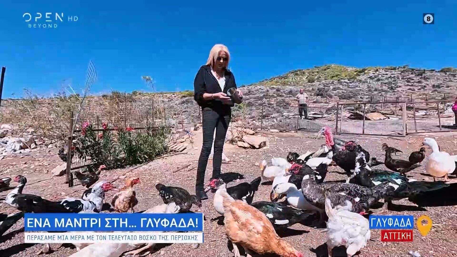 Η Μάγδα Τσέγκου μας μαθαίνει ένα Μαντρί…στη Γλυφάδα!