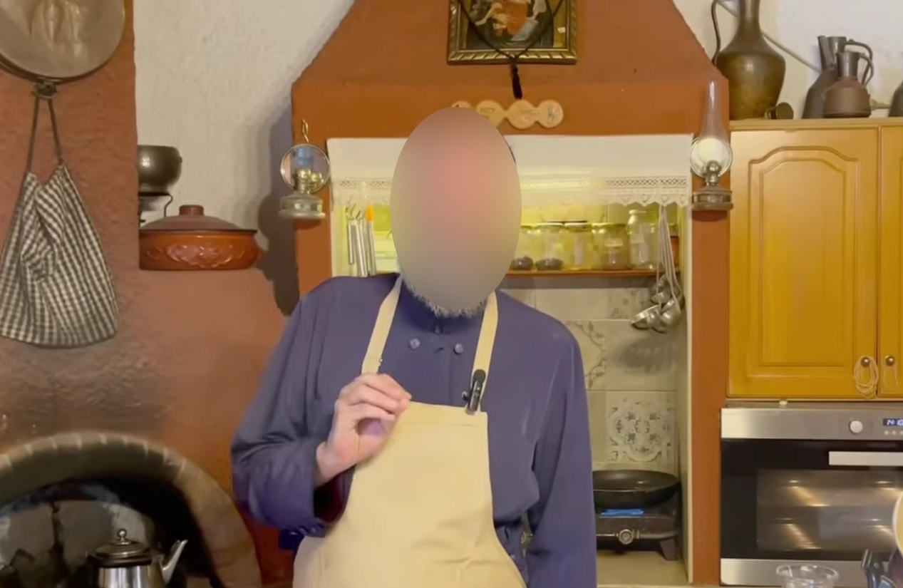 Η ζωή του youtuber ιερέα στο κύκλωμα ναρκωτικών: Από το ράσο στη μόδα και από την πίστη στο γρήγορο χρήμα 4 Ο ιερέας διατηρεί κανάλι στο YouTube