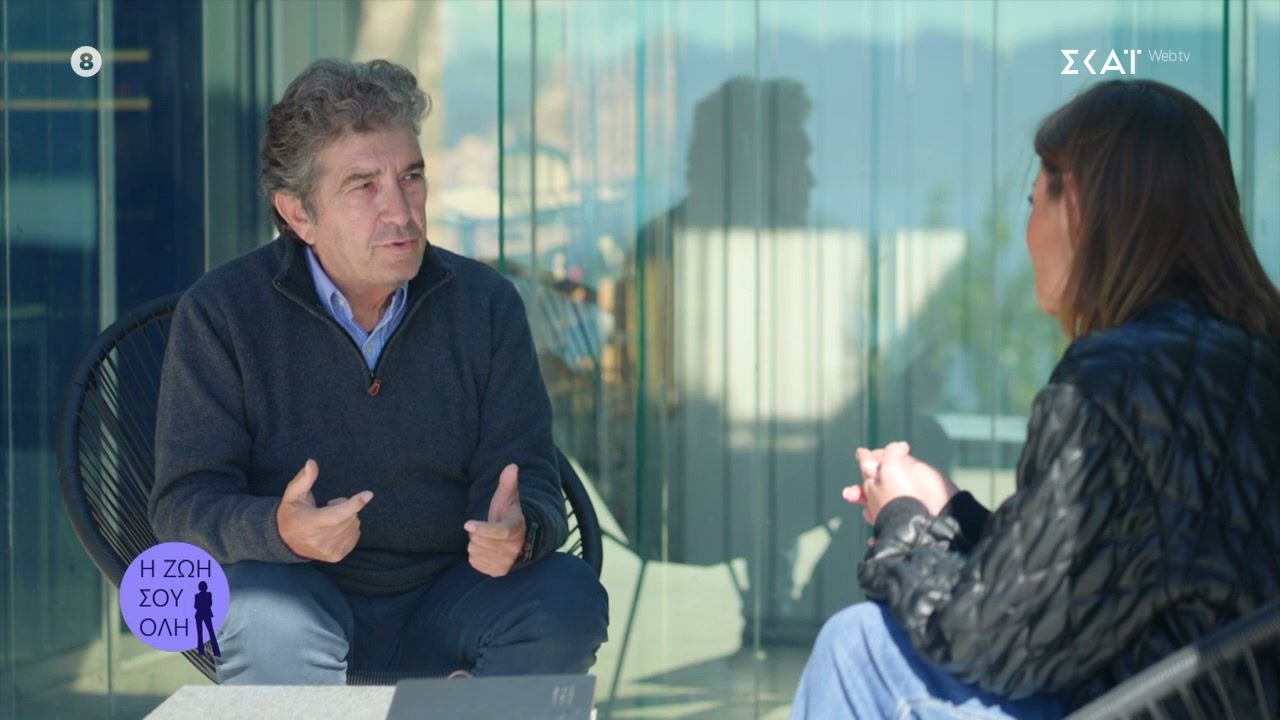 k-varotsos-eytychos-kaneis-den-me-didakse-eimai-aytodidaktos-1764199236