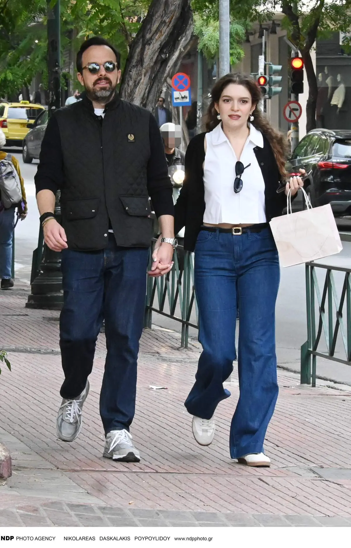 Η Καλλιόπη Χάσκα χέρι χέρι με τον σύντροφό της στο Κολωνάκι