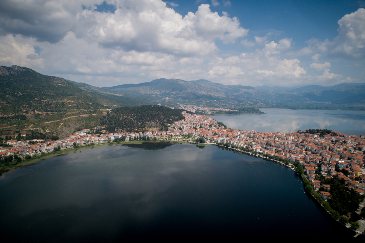 Καστοριά: Η στάθμη της λίμνης αυξήθηκε κατά 18 εκατοστά – Ο υπόλοιπος νομός στο έλεος των καταστροφών
