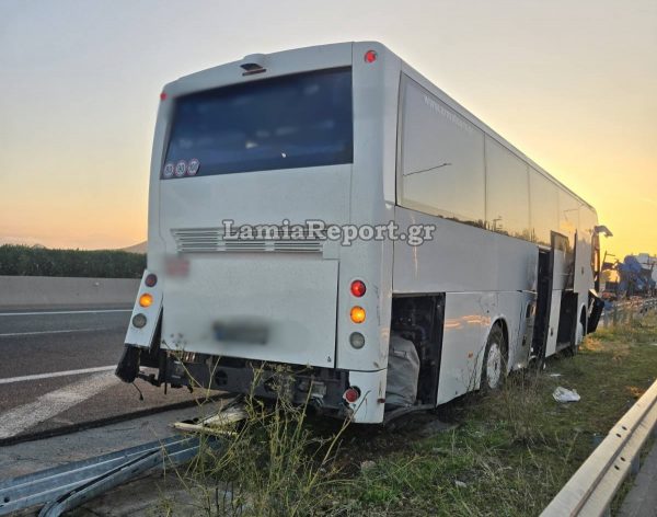Λαμία: Λεωφορείο συγκρούστηκε με μπάρες στην εθνική οδό – Τραυματίστηκαν 5 επιβάτες και ο οδηγός 6 Τροχαίο με τουριστικό λεωφορείο στην Αθηνών - Λαμίας