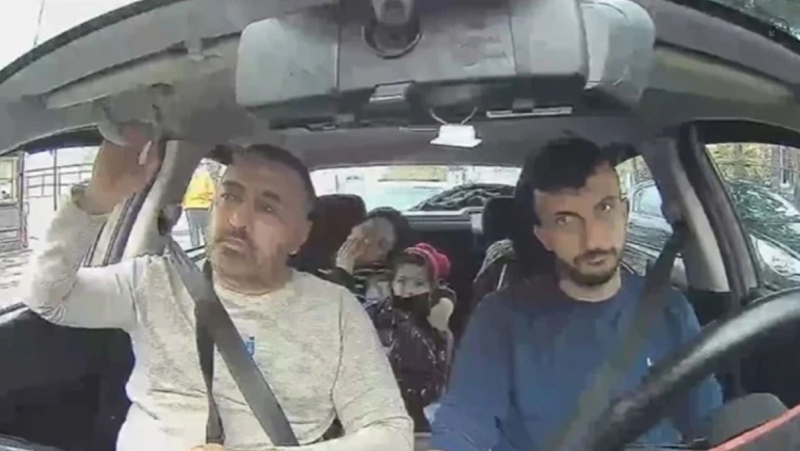 Κωνσταντινούπολη: Βίντεο από τη μεταφορά της οικογένειας που δηλητηριάστηκε στο νοσοκομείο - «Φάγαμε κάτι και μας επηρέασε»