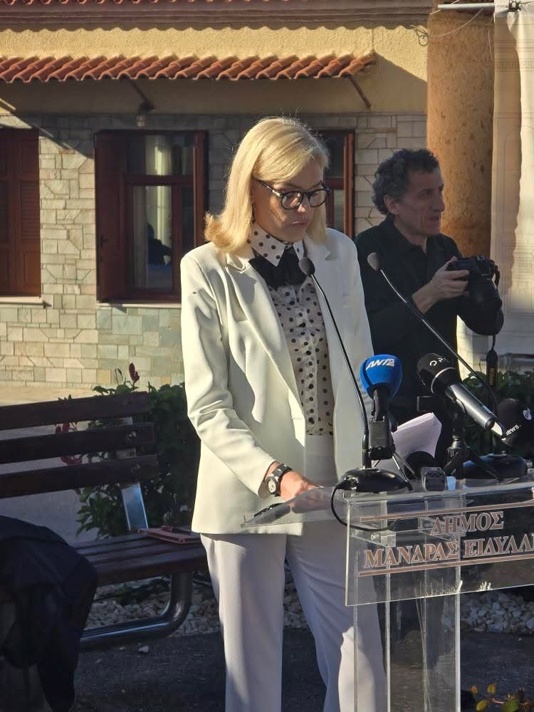 Μνημείο θυμάτων της πλημμύρας στη Μάνδρα