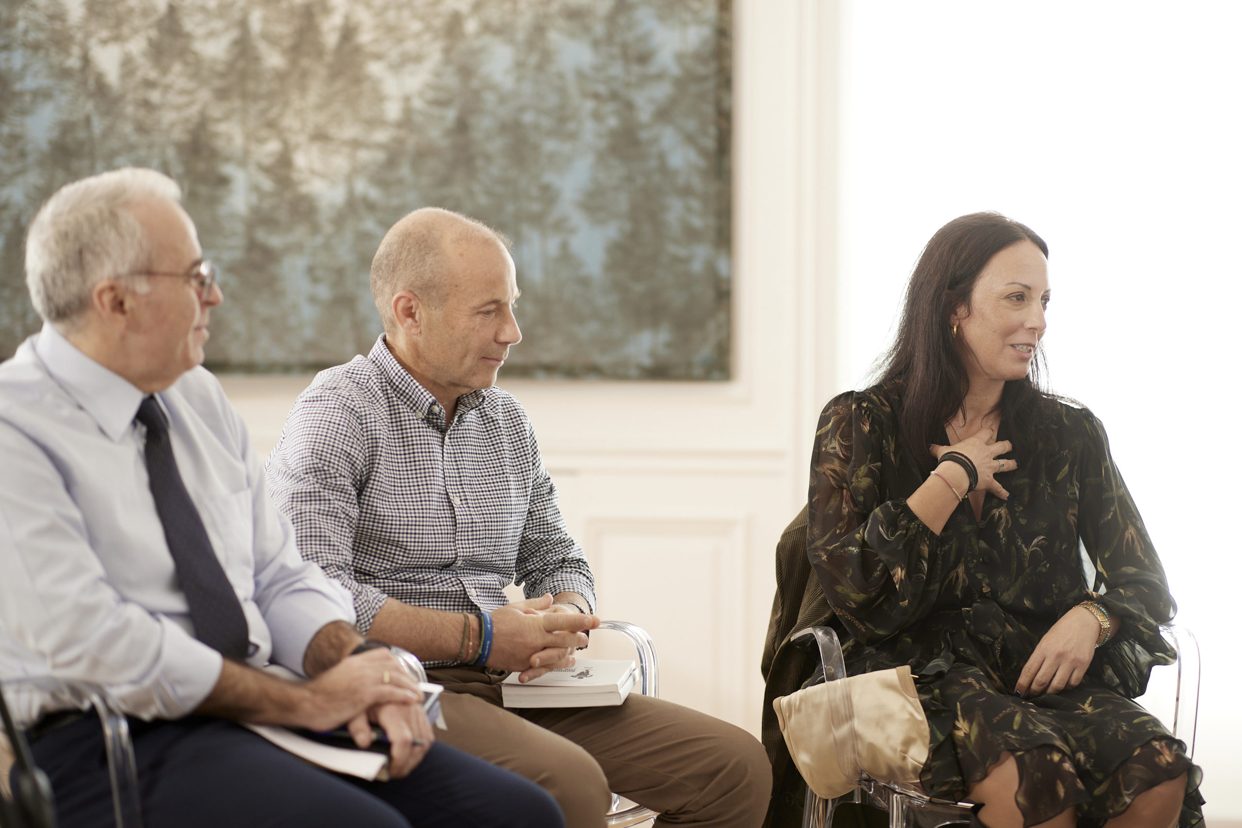 Ο Κυριάκος Μητσοτάκης συναντά μαραθωνοδρόμους πριν τον 42ο Αυθεντικό Μαραθώνιο της Αθήνας