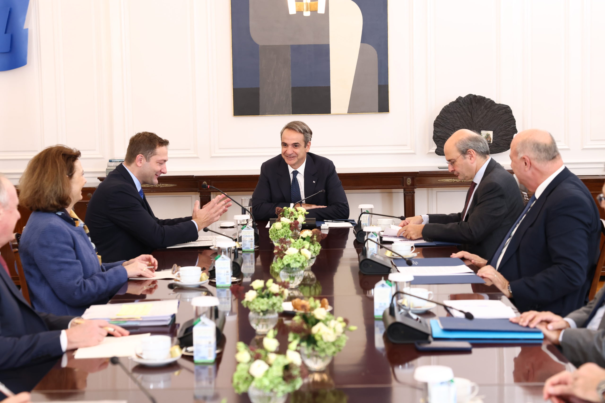 mitsotakis-epitropos-1-scaled