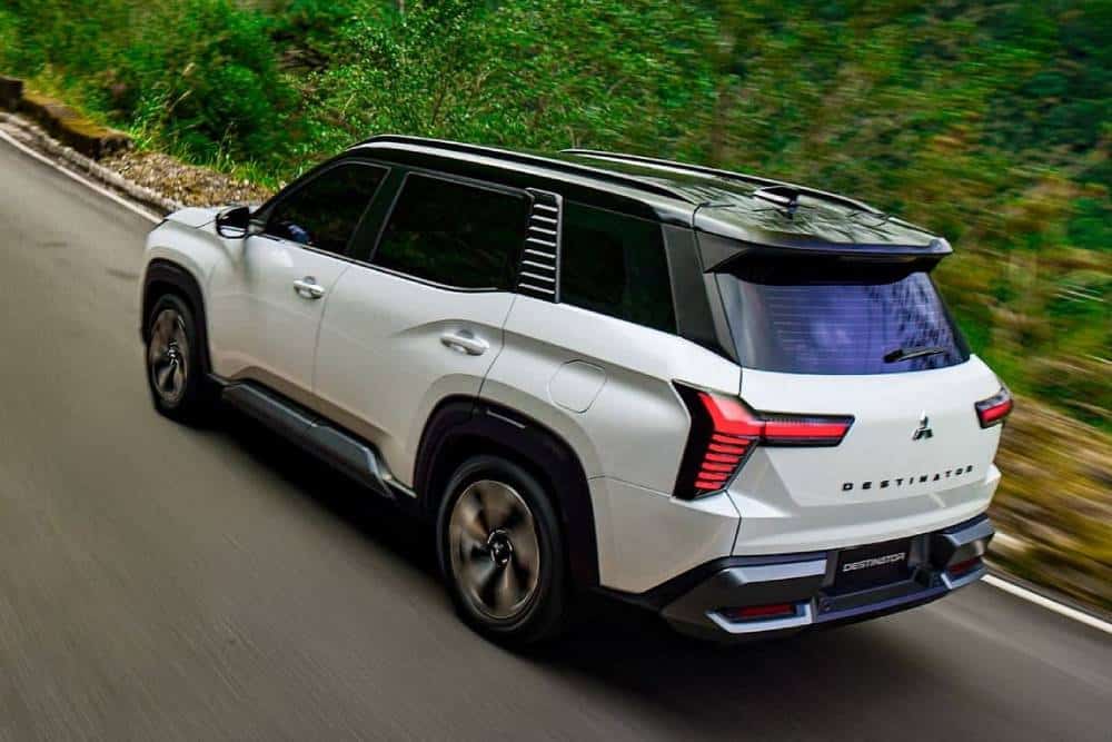 mitsubishi destinator 03