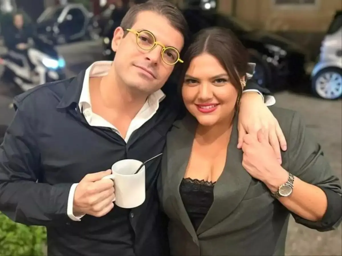 Δανάη Μπάρκα: Η βιντεοκλήση με τον Φίλιππο Τσαγκρίδη και οι ευχές στο κοινό (Φωτογραφία) 4 Η Δανάη Μπάρκα και ο Φίλιππος Τσαγκρίδης