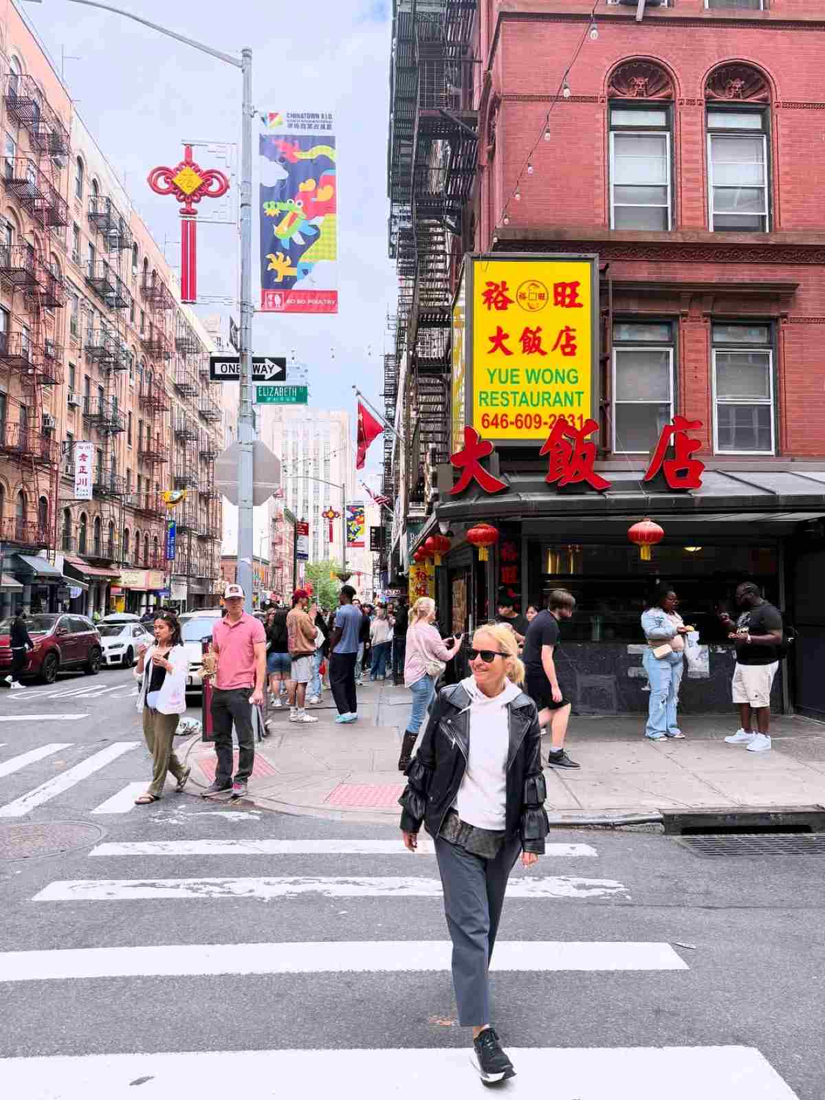 Μαρία Μπεκατώρου: Ανεμελιά στην Ιταλία για την παρουσιάστρια (Φωτογραφίες) 16 Η Μαρία Μπεκατώρου στη Νέα Υόρκη