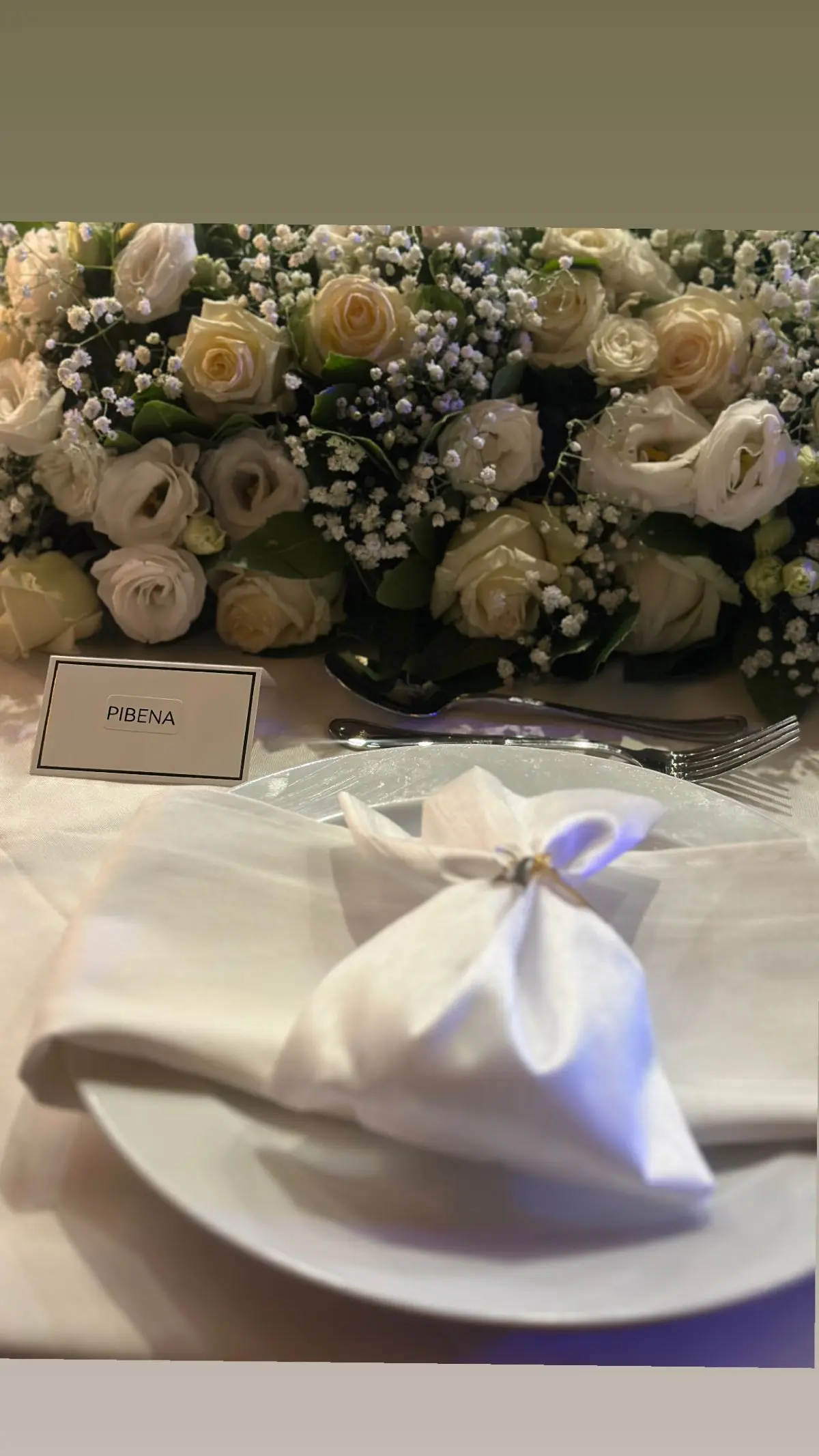 Η μπομπονιέρα του γάμου του Χρήστου Χολίδη και της Κατερίνας Γκιουζέλη