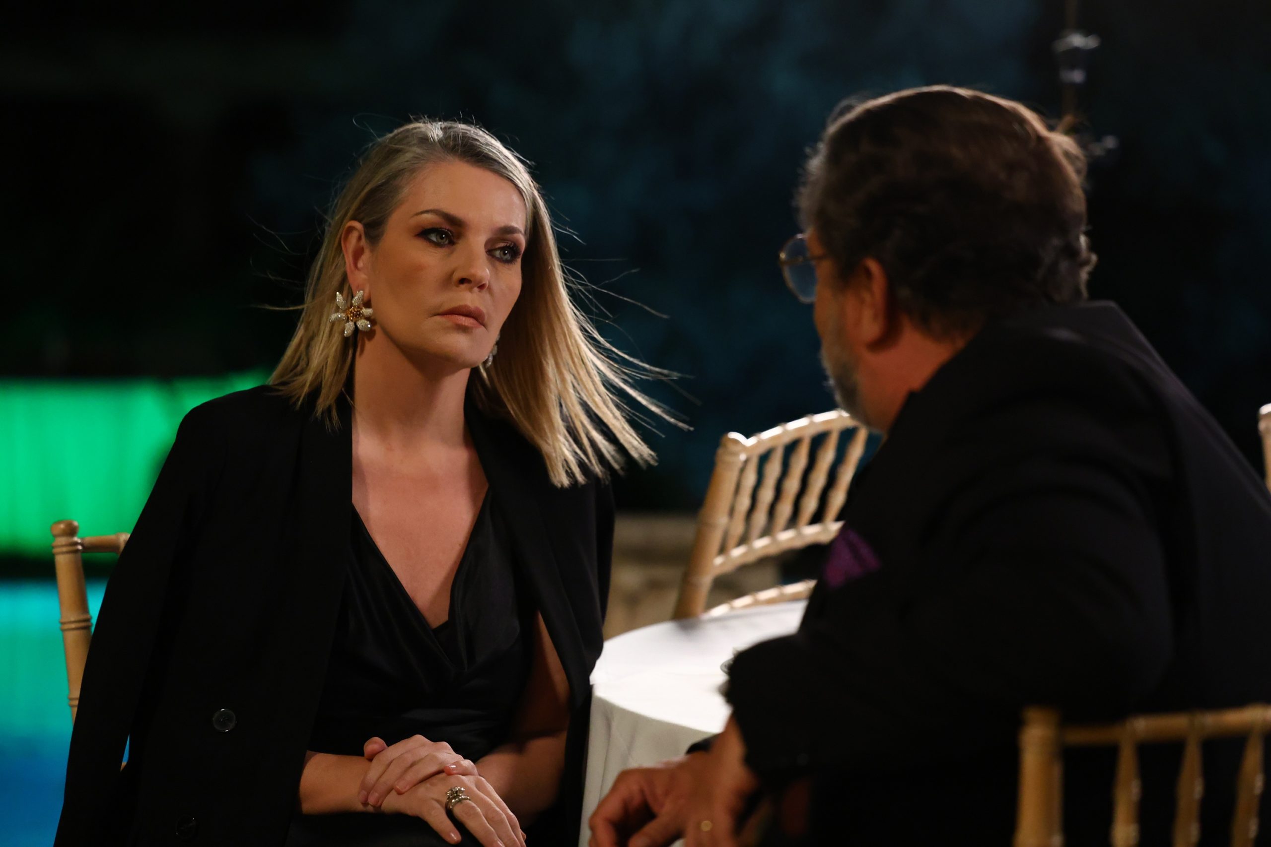 Να μ’ αγαπάς: Η Άννα βρίσκει το νήμα που ίσως την οδηγήσει στην αλήθεια 3 Να μ’ αγαπάς: Η Άννα βρίσκει το νήμα που ίσως την οδηγήσει στην αλήθεια