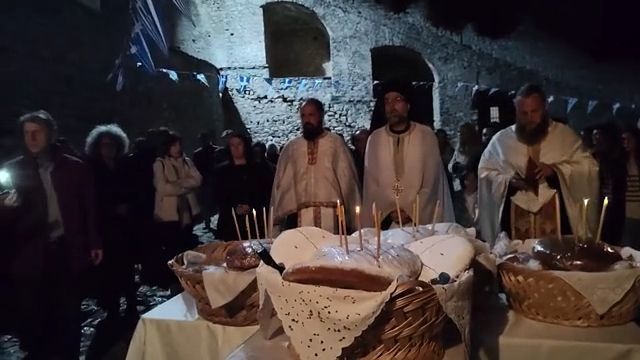 nayplio-giortazei-sto-palamidi-to-ekklisaki-toy-ag-andrea-1764514892