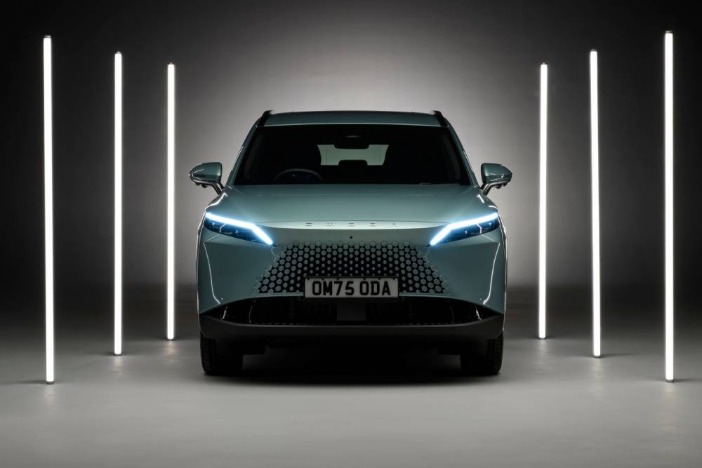 Ανανεωμένο μεσαίο SUV Omoda 7 σε βενζίνη και plug-in υβριδικό 16 new-omoda-7-is-a-bmw-x1-sized-crossover-that-costs (3)