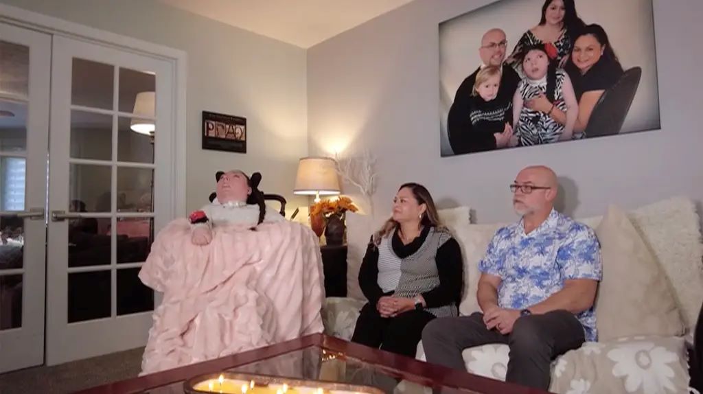 Γυναίκα που γεννήθηκε χωρίς εγκέφαλο ανέτρεψε κάθε πρόβλεψη – Από 4 χρόνια ζωής, έφτασε να γιορτάσει τα 20ά γενέθλιά της