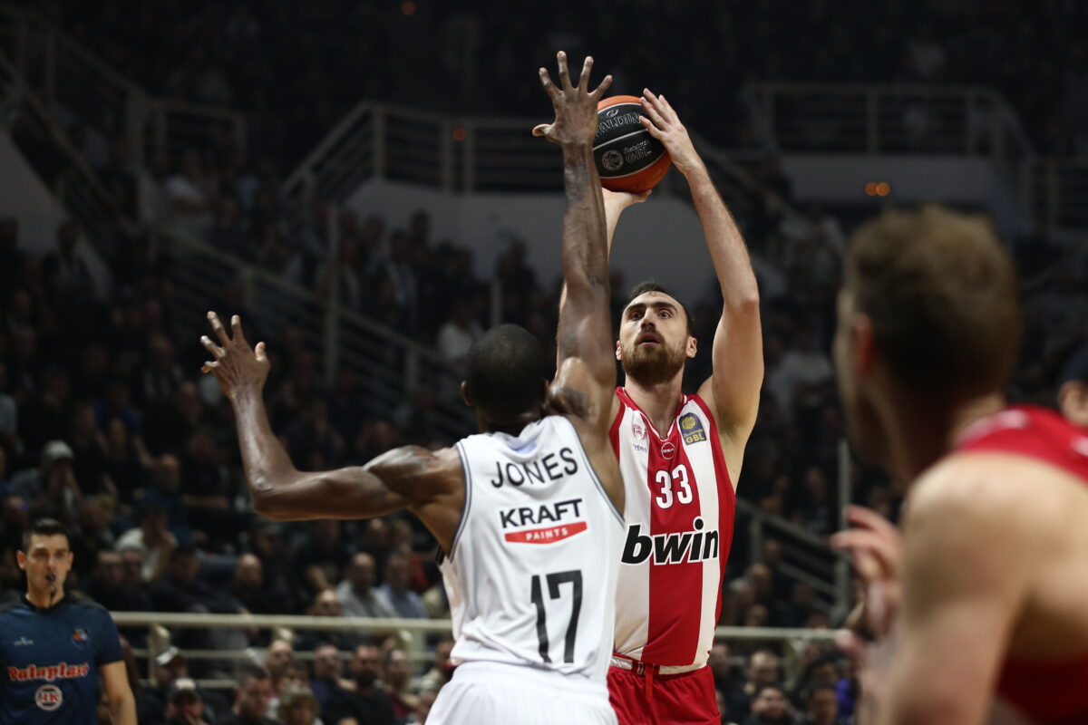 olympiacos-paok-milutinov-1200x800