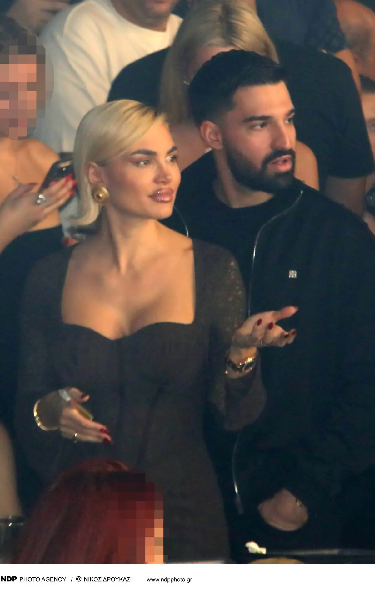 Παναγιώταρου: Οι ρομαντικές στιγμές στα μπουζούκια με τον αγαπημένο της, Αλέξανδρο Λυκούδη (Φωτογραφίες) 8 Η Αλεξάνδρα Παναγιώταρου και ο Αλέξανδρος Λυκούδης στα μπουζούκια