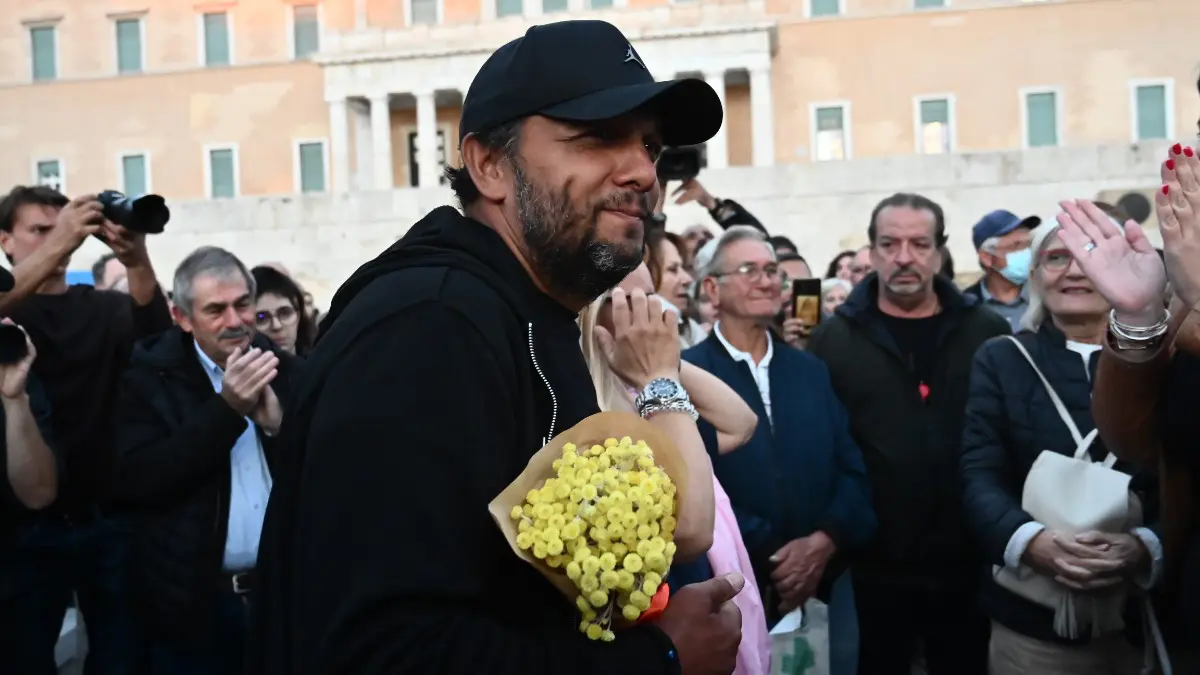 Οργισμένος ο Λιάγκας για τον Ρούτσι: «Ντροπή! Μετατρέψαμε σε lifestyle τα Τέμπη, νόμιζα ότι είναι ΑΙ, δεν το πίστευα» 4 Ο Πάνος Ρούτσι