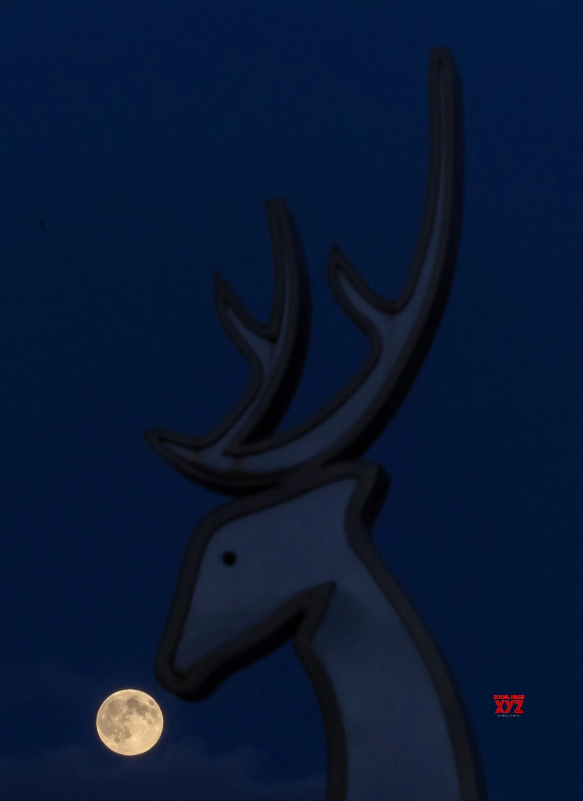 «Φεγγάρι του Κάστορα»: Εντυπωσιακές εικόνες από την Υπερπανσέληνο του Νοεμβρίου – ΦΩΤΟ 6 «Φεγγάρι του Κάστορα»: Εντυπωσιακές εικόνες από την Υπερπανσέληνο του Νοεμβρίου – ΦΩΤΟ