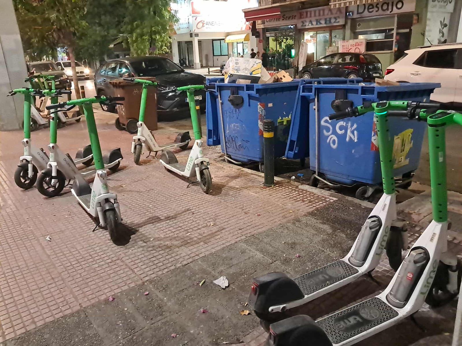 Φρέσκια αντιπαράθεση για τα ηλεκτρικά πατίνια – Η αιχμή Μπακογιάννη και η αντίδραση Δούκα