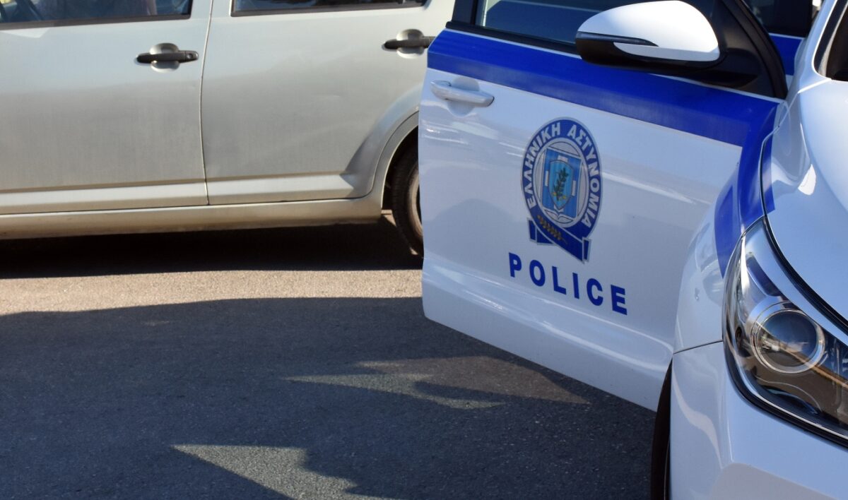 Στη φυλακή ο τενόρος για τον ξυλοδαρμό του 15χρονου γιου του – Την Πέμπτη περνά Αυτόφωρο