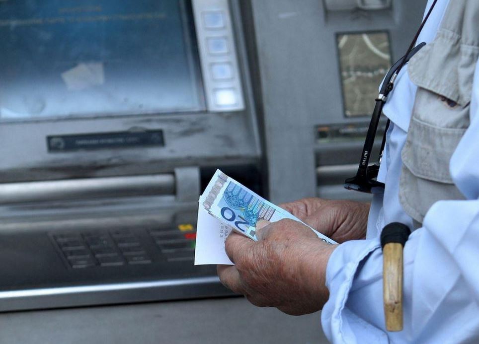 e-ΕΦΚΑ και ΔΥΠΑ: Ξεκινά σήμερα η πληρωμή – Ποιοι θα επισκεφθούν τα ΑΤΜ