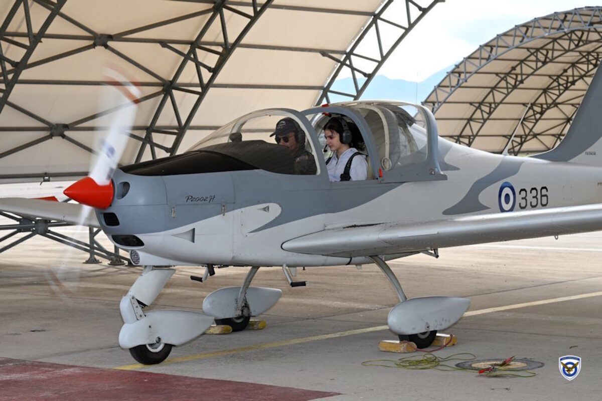 Πτήσεις μαθητών στη Σχολή Ικάρων