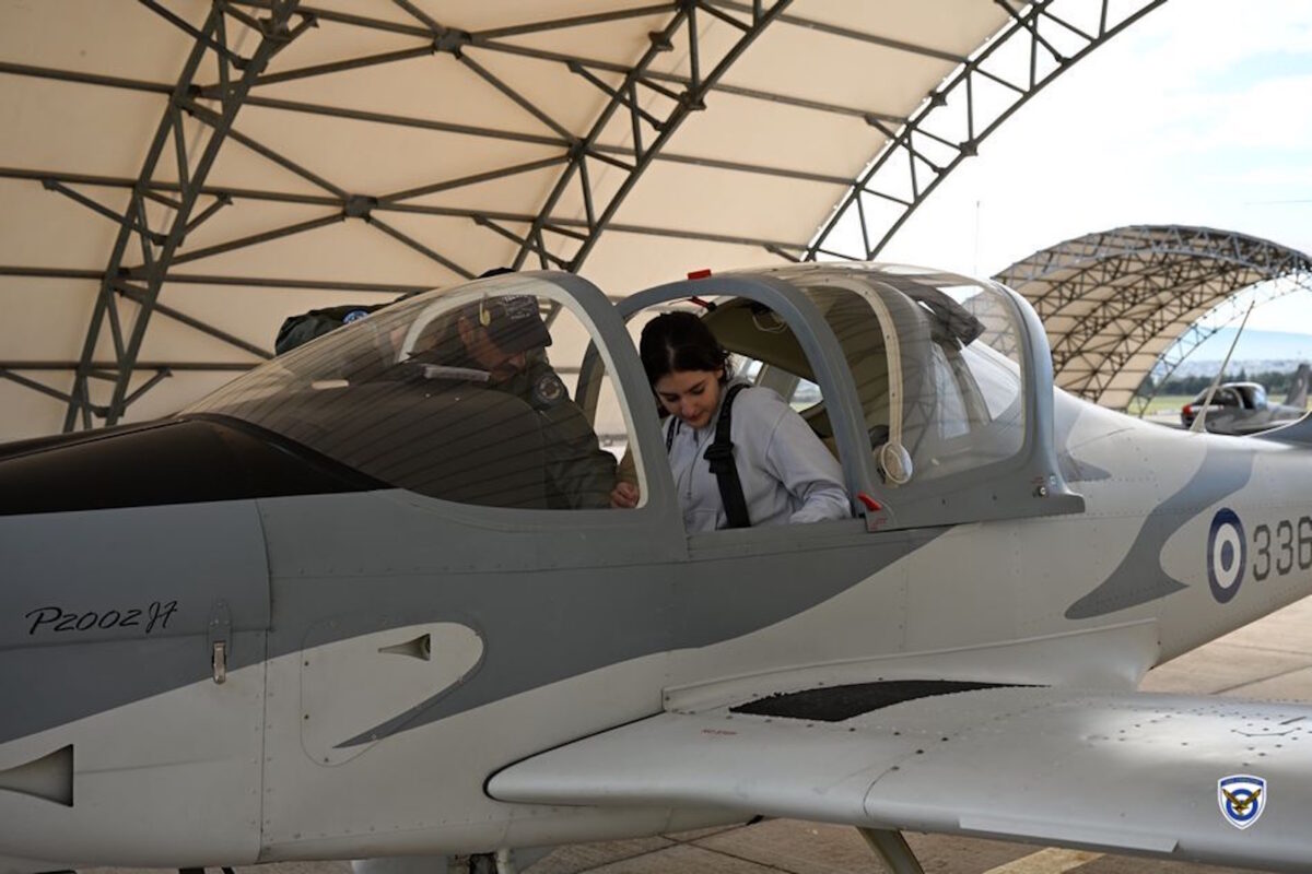 Πτήσεις μαθητών στη Σχολή Ικάρων