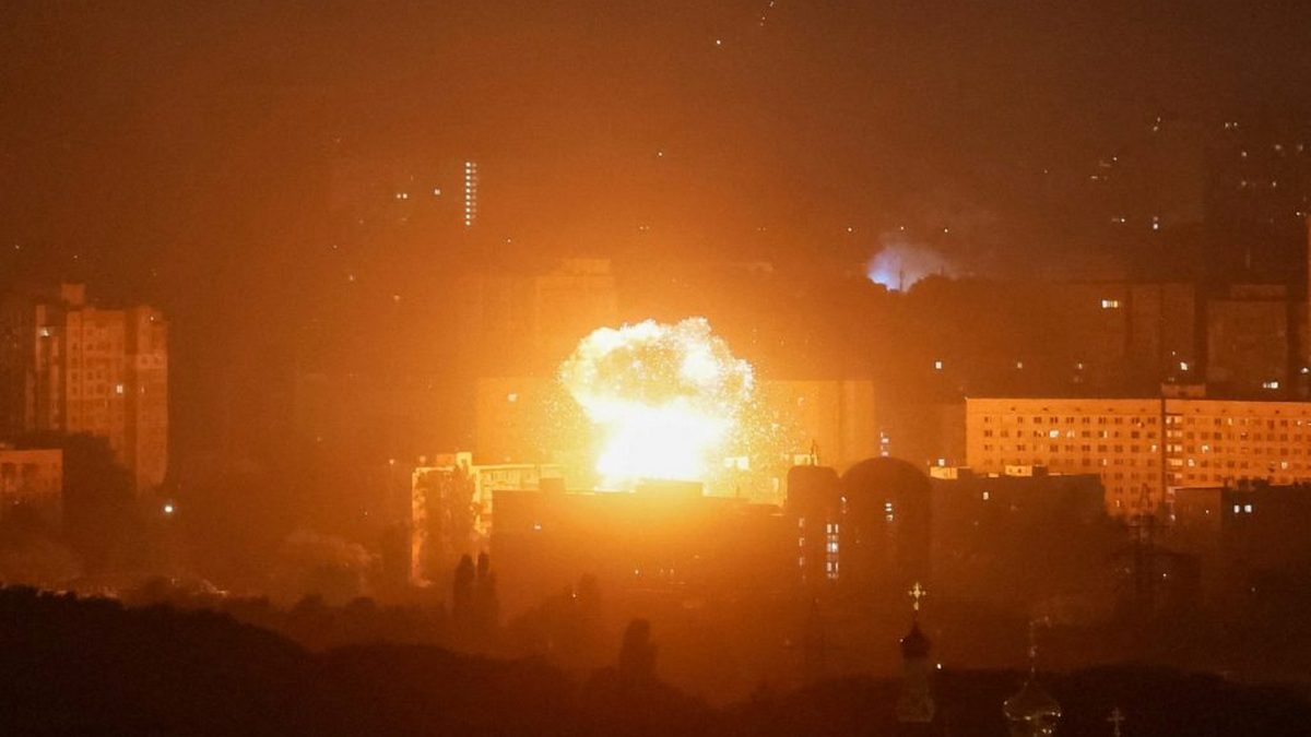 rtrmadp-5-ukraine-crisis-attack-kyiv1