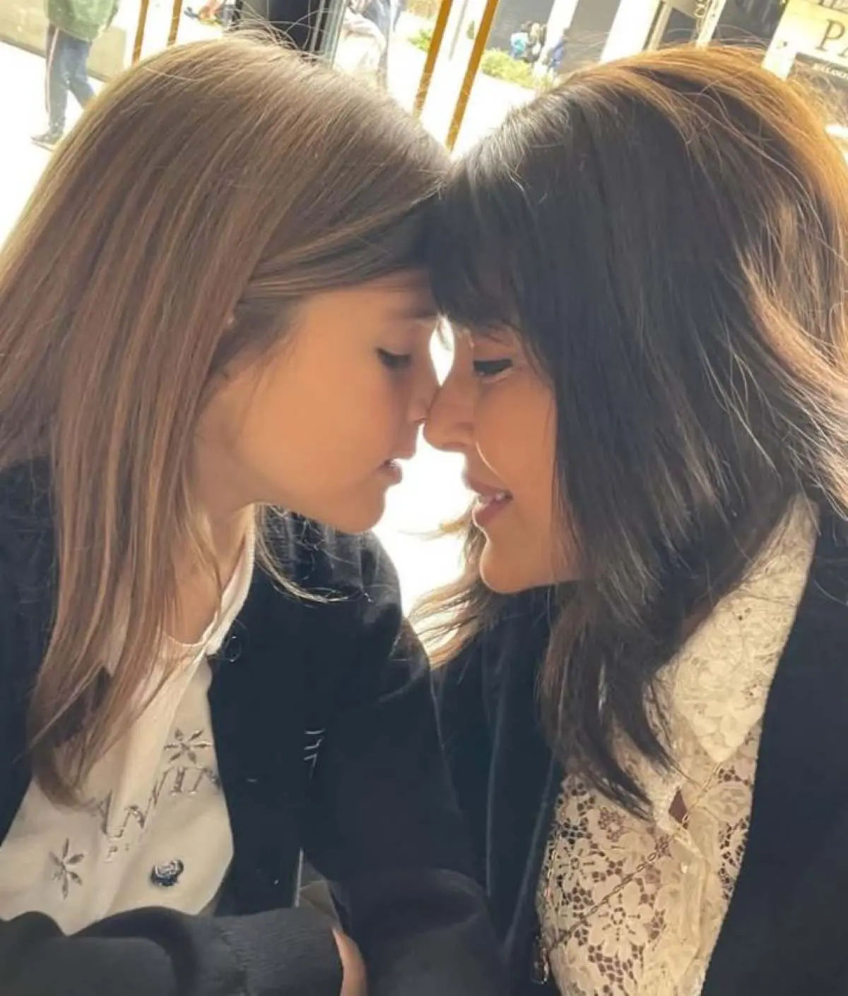 Η Σίσσυ Φειδά με την κόρη της