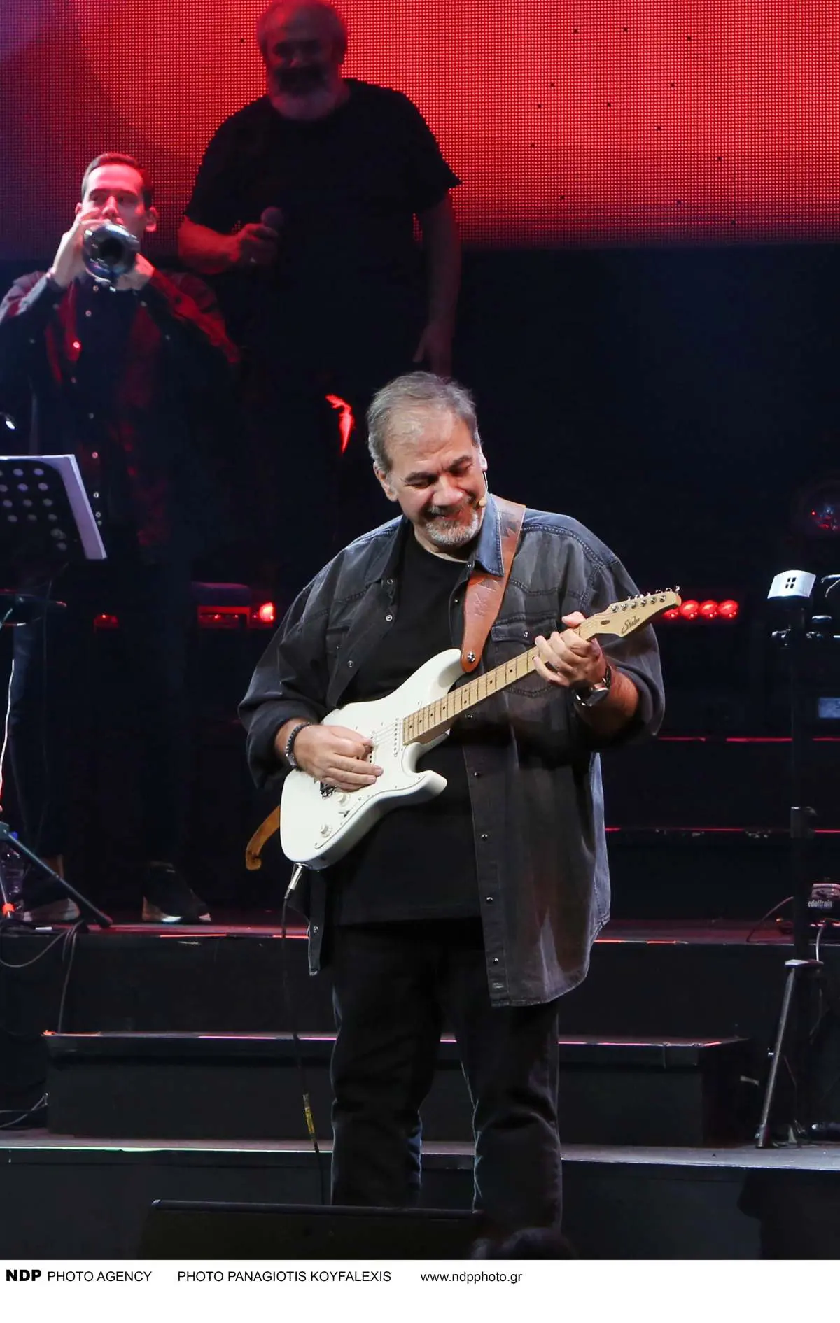 Δημήτρης Σταρόβας: «Η λατρεμένη μου έλειπε από την πρεμιέρα μου» 2 Ο Δημήτρης Σταρόβας