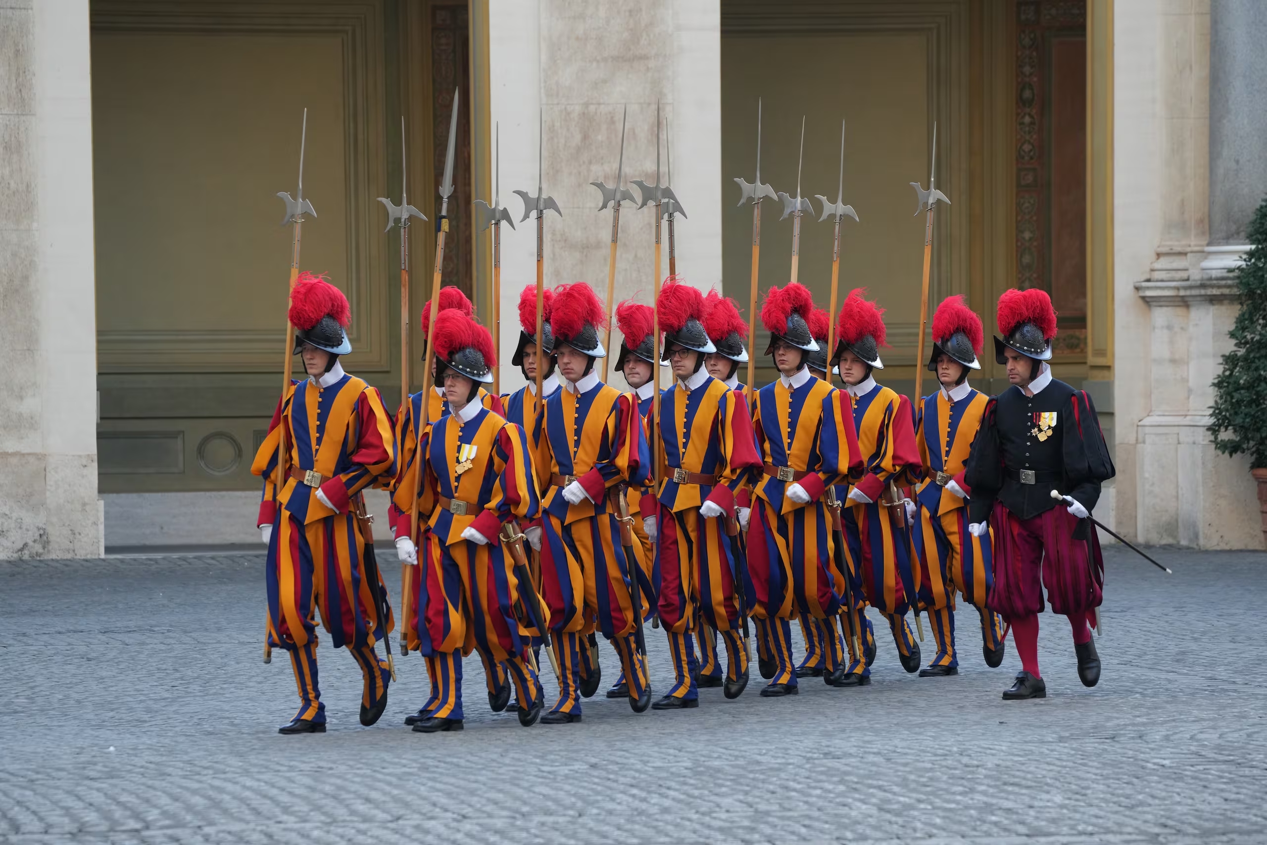 swiss-guard-vatican-AP