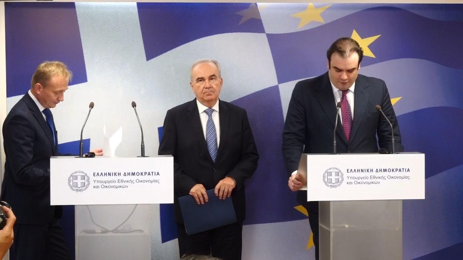 synantisi-toy-kyriakoy-pierakaki-me-ton-epitropo-tis-e-e-piotr-serafin-armodio-gia-themata-proypologismoy-1761950852