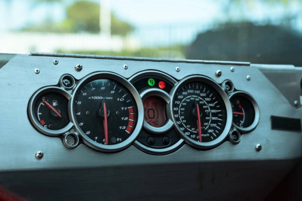 this-hayabusa-swapped-89-suzuki-swift-gti-deserved (13)