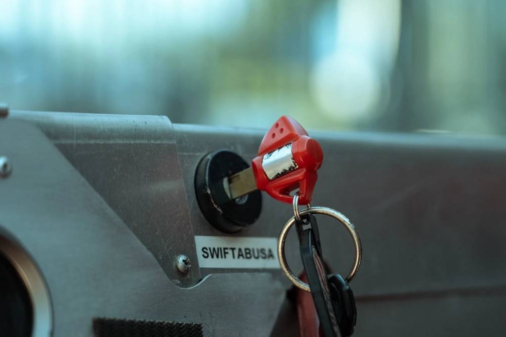 Αγριεμένο Suzuki Swift GTi με κινητήρα Hayabusa!