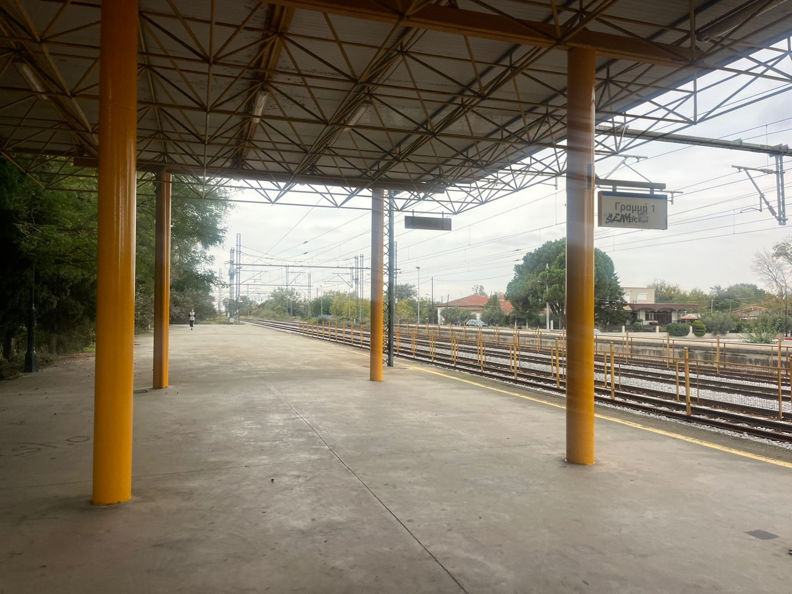 Θεσσαλονίκη: Ο ΟΣΕ αντικρούει τις φήμες για το τρένο προς Λάρισα – «Καμία αμαξοστοιχία δεν βρέθηκε σε λάθος πορεία» 2 Ο σταθμος της Σινδου